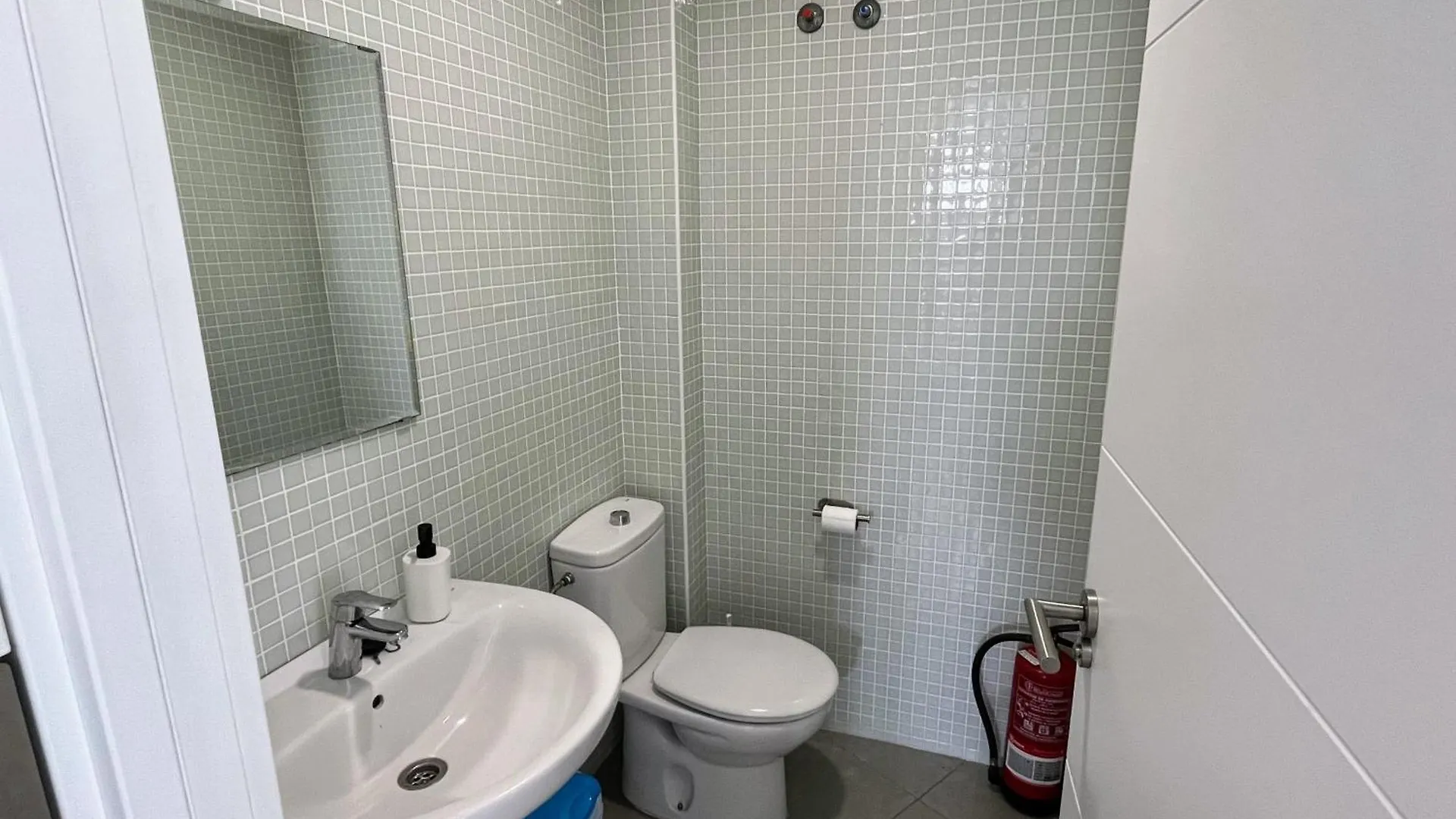 Los Martines Beachfront Ocean View Apartment El Medano  0*, El Medano (Tenerife) Spain